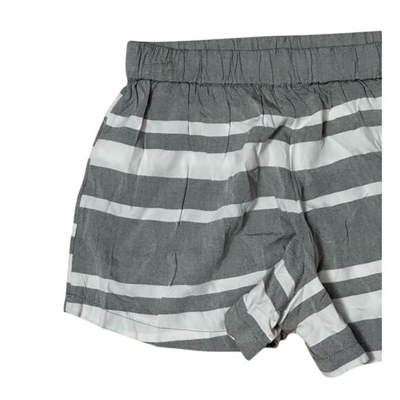 Nordstrom Casual Shorts Elastic Waist Rayon Striped Pattern Gray Girls 8/10 NWOT - Picture 5 of 8